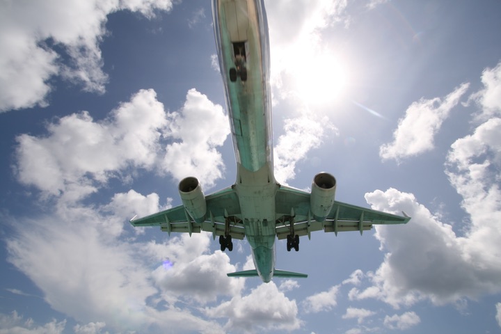 AA B757-200 MahoBeach